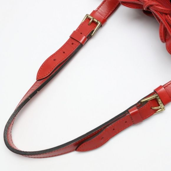 Louis Vuitton Petit Noe Drawstring Castelian Epi Red Shoulder Bag LV - Picture 5 of 7